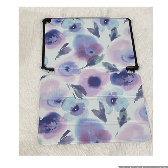 Beautiful Caseable Kindle Fire 8 Tablet Smart Case in Watercolour Flowers Blue. - Picture 4 of 9